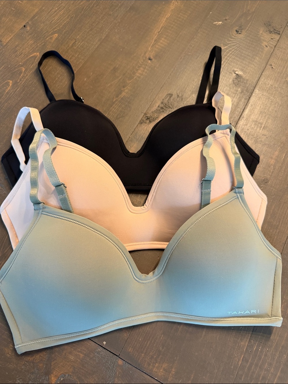 Set of 3 Wireless Tahari Bras Everyday Tee 34B EUC